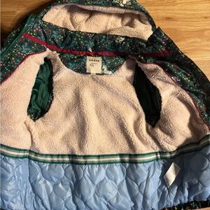 Boden Kids Floral Puffer Jacket - Green and Light Blue